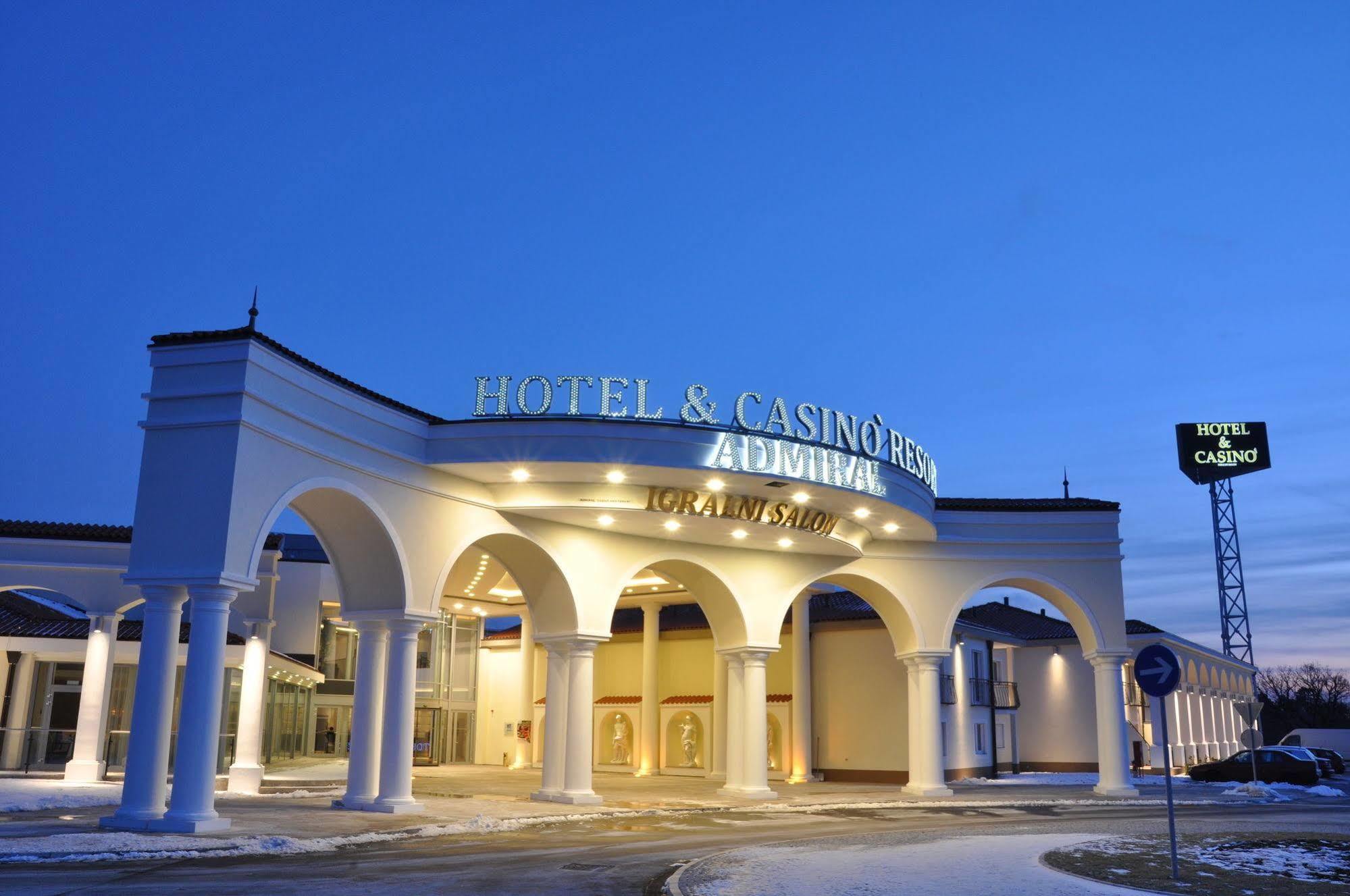 Casino & Admiral Hotel 3*