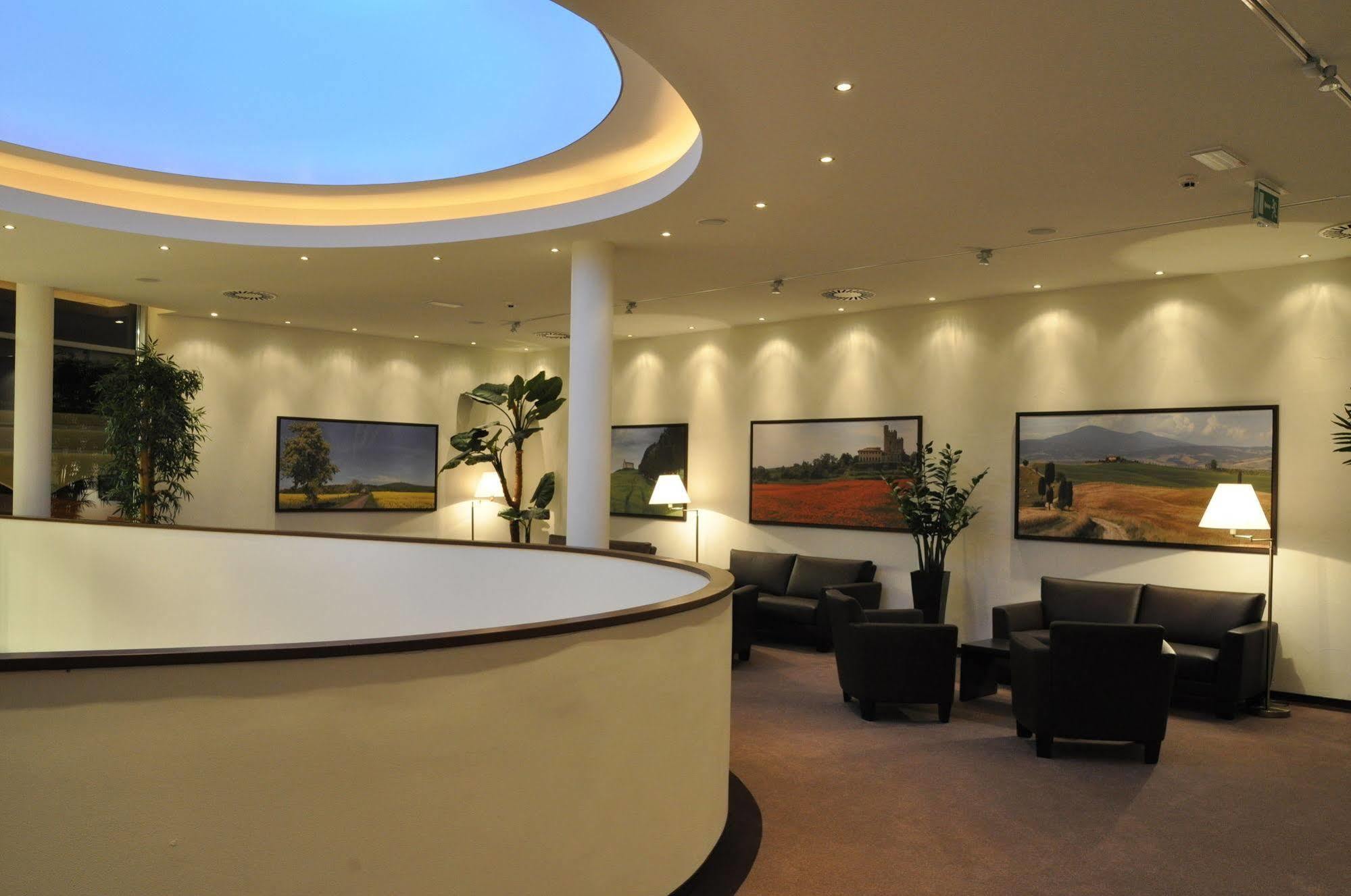 Casino & Admiral Hotel 3*